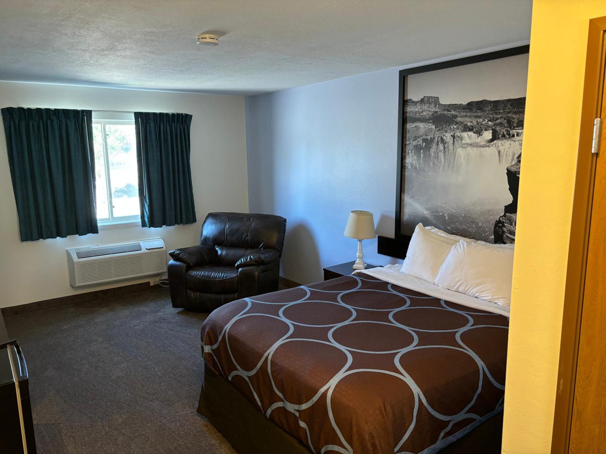 Super 8 By Wyndham Rexburg