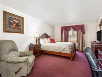Super 8 By Wyndham Hotel